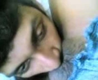 Chudakkad ladki ki chut chat ke choda